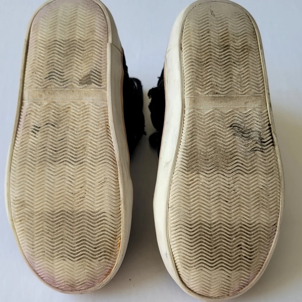 Girls Velvet Critter Zip-up Sneakers